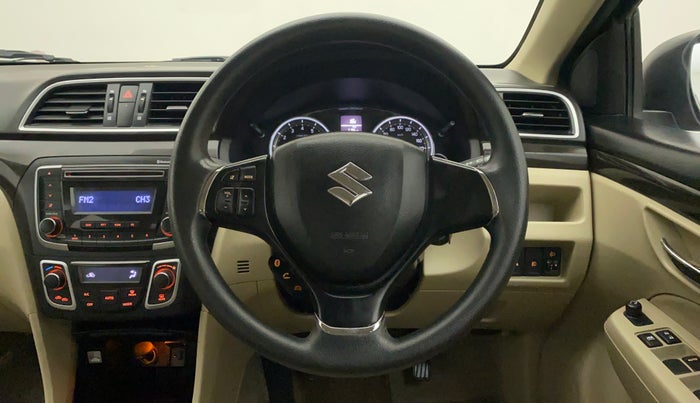 2015 Maruti Ciaz VXI, Petrol, Manual, 40,092 km, Steering Wheel Close Up