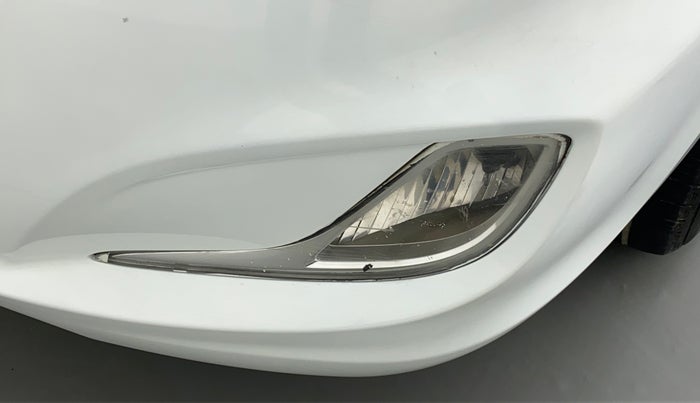 2012 Hyundai Verna FLUIDIC 1.4 VTVT, Petrol, Manual, 74,433 km, Left fog light - Not working