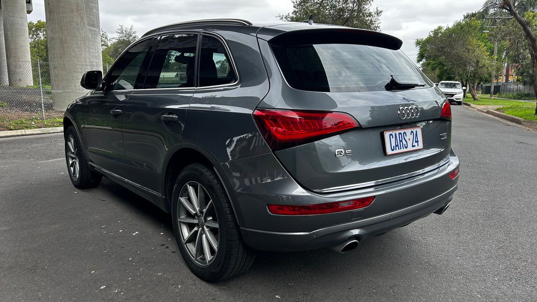 Left Back Diagonal (45- Degree) View