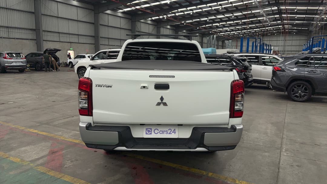 2021 Mitsubishi Triton Glx-r (4x2), Automatic, 74257 km, Back/Rear View