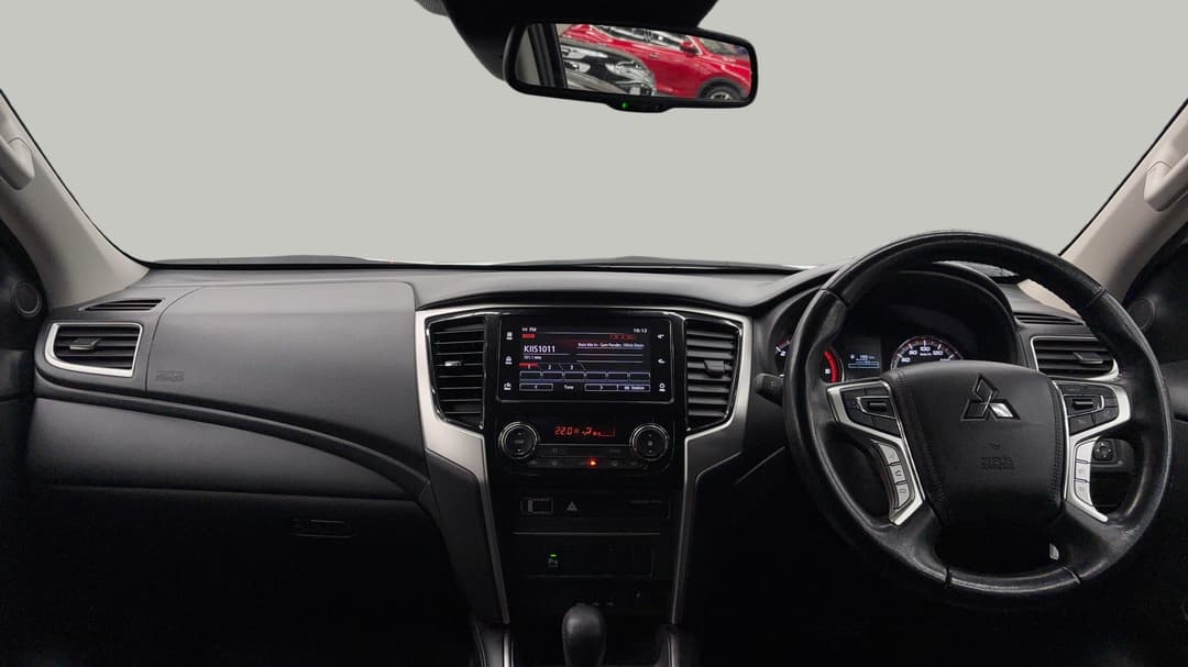 2021 Mitsubishi Triton Glx-r (4x2), Automatic, 74257 km, Dashboard View
