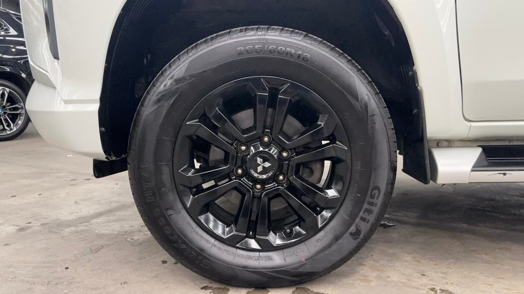 2021 Mitsubishi Triton Glx-r (4x2), Automatic, 74257 km, Left Front Wheel