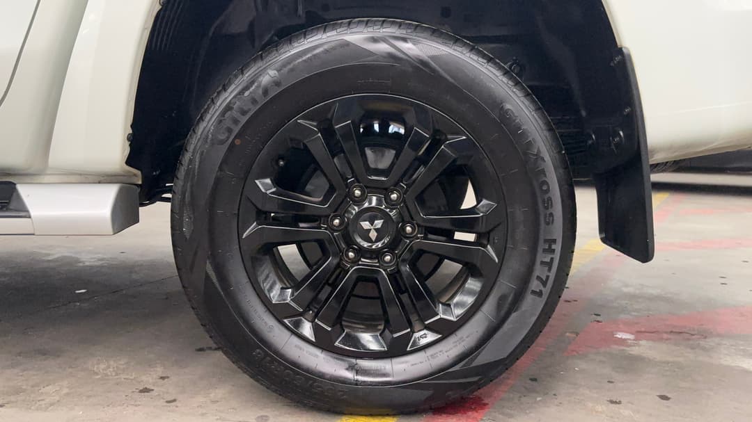 2021 Mitsubishi Triton Glx-r (4x2), Automatic, 74257 km, Left Rear Wheel