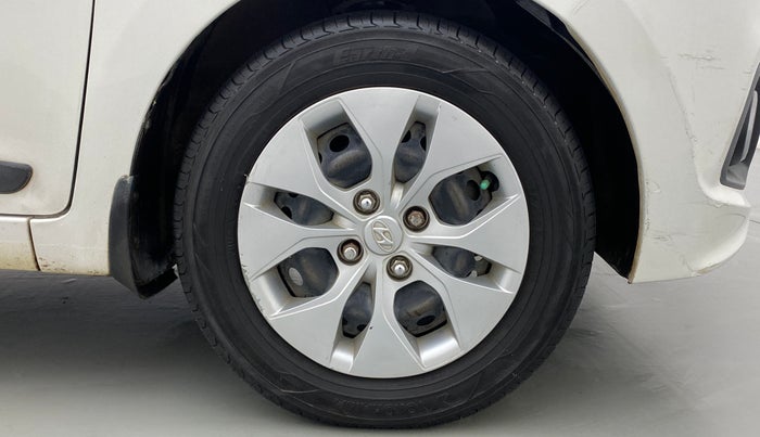 2015 Hyundai Xcent S 1.2, Petrol, Manual, 51,874 km, Right Front Wheel