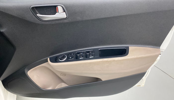2015 Hyundai Xcent S 1.2, Petrol, Manual, 51,874 km, Driver Side Door Panels Control