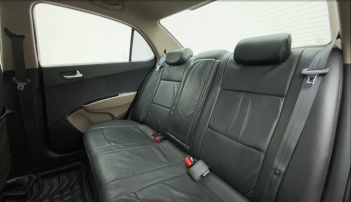 2015 Hyundai Xcent S 1.2, Petrol, Manual, 51,874 km, Right Side Rear Door Cabin