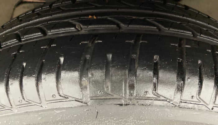 2017 Tata Tiago XZ 1.2 REVOTRON, Petrol, Manual, 54,117 km, Right Rear Tyre Tread