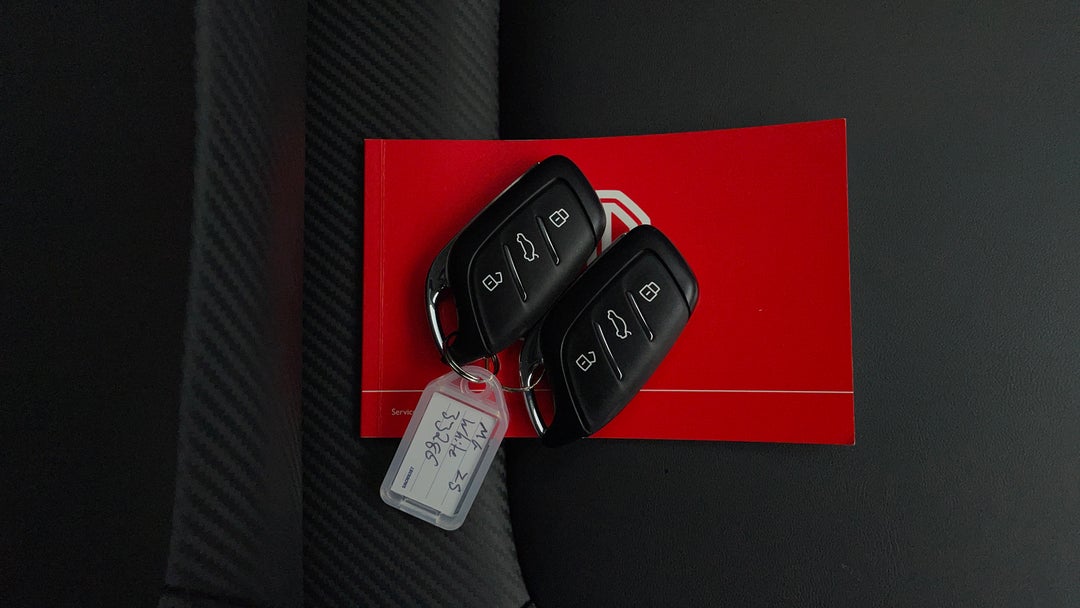 2022 MG Zst Excite, Automatic, 6835 km, Key Close-up