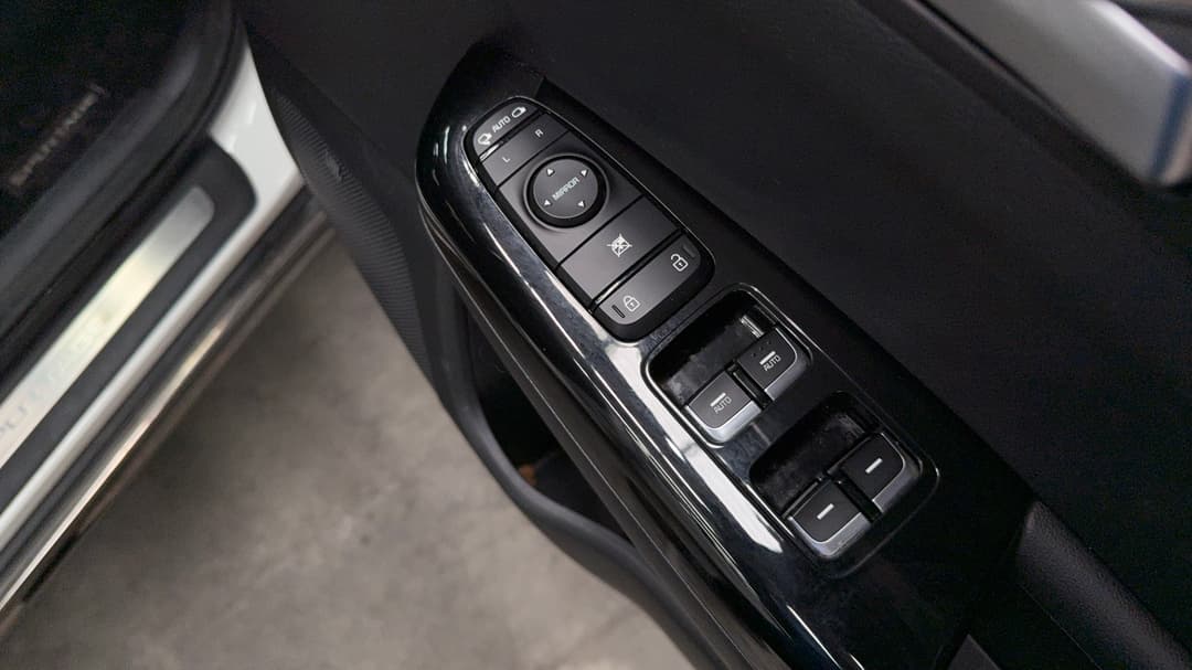 2020 Kia Sportage Gt-line (AWD), Automatic, 79190 km, Drivers Side Door Panel Controls