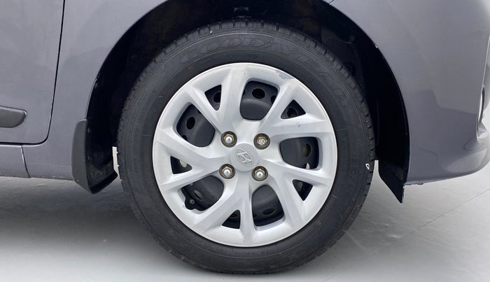 2017 Hyundai Grand i10 MAGNA 1.2 KAPPA VTVT, Petrol, Manual, 17,645 km, Right Front Wheel