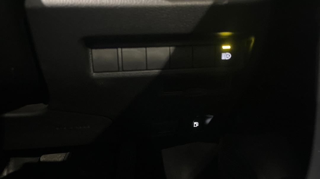 2023 Toyota RAV4 Gx (AWD) Hybrid, Automatic, 54984 km, Utility Switches/Buttons