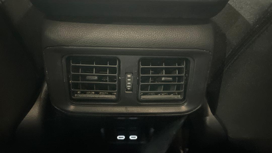2023 Toyota RAV4 Gx (AWD) Hybrid, Automatic, 54984 km, Rear A/C Vent