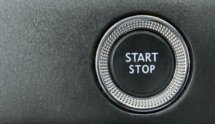 2021 Renault TRIBER 1.0 RXZ, Petrol, Manual, 31,555 km, Keyless Start/ Stop Button