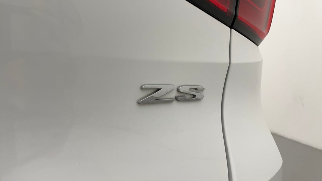 Badge (Boot Right Side)