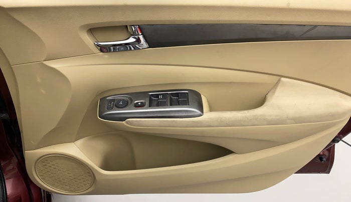 2013 Honda City 1.5L I-VTEC V MT, Petrol, Manual, 1,02,056 km, Driver Side Door Panels Control
