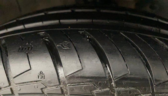 2013 Honda City 1.5L I-VTEC V MT, Petrol, Manual, 1,02,056 km, Right Front Tyre Tread