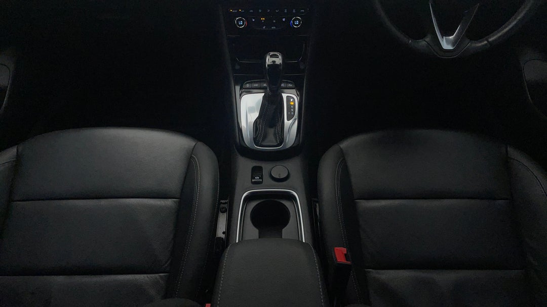 2017 Holden Astra Rs-v, Automatic, 63288 km, Center Console