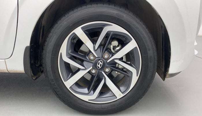 2022 Hyundai GRAND I10 NIOS ASTA AMT 1.2 KAPPA VTVT, Petrol, Automatic, 3,180 km, Right Front Wheel