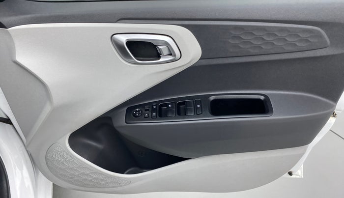 2022 Hyundai GRAND I10 NIOS ASTA AMT 1.2 KAPPA VTVT, Petrol, Automatic, 3,180 km, Driver Side Door Panels Control