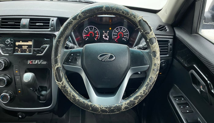 2017 Mahindra Kuv100 K8 D 6 STR, Diesel, Manual, 41,642 km, Steering Wheel Close Up