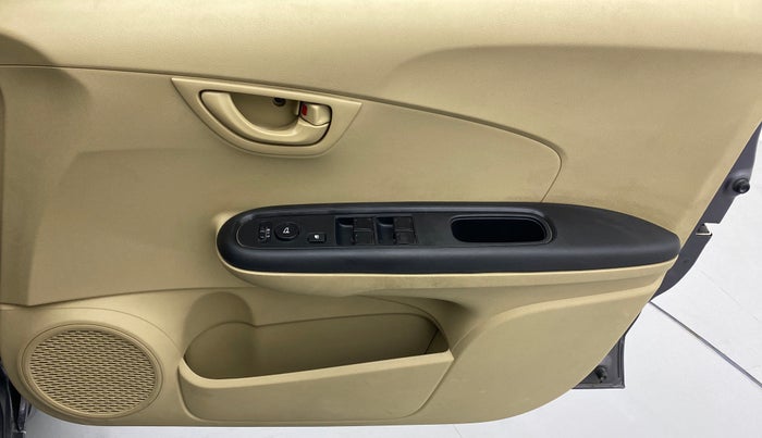 2017 Honda Amaze 1.2 S (O) MT I VTEC, Petrol, Manual, 40,589 km, Driver Side Door Panels Control