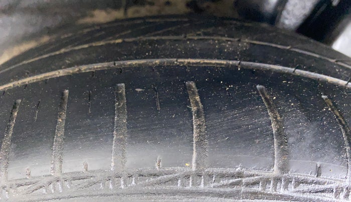 2018 Hyundai Xcent SX 1.2, CNG, Manual, 49,146 km, Left Rear Tyre Tread