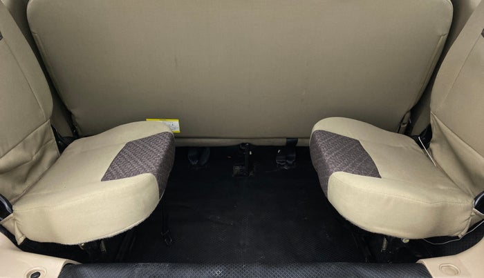 2016 Mahindra TUV300 T8, Diesel, Manual, 51,127 km, Third Seat Row ( optional )
