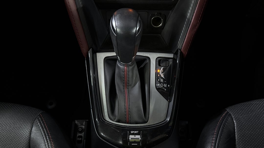 2017 Mazda CX-3 Akari (FWD), Automatic, 49697 km, Gear Lever 