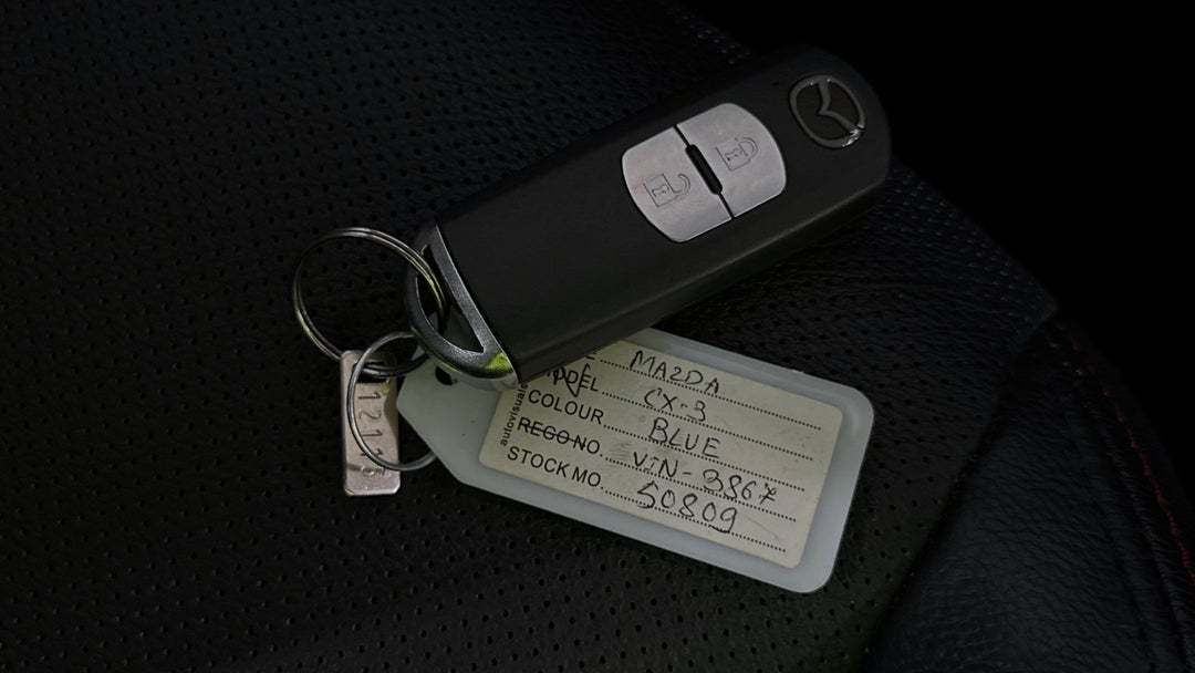 2017 Mazda CX-3 Akari (FWD), Automatic, 49697 km, Key Close-up