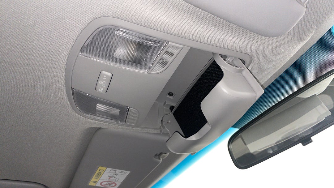 On-Roof Controls/Sunglass holder
