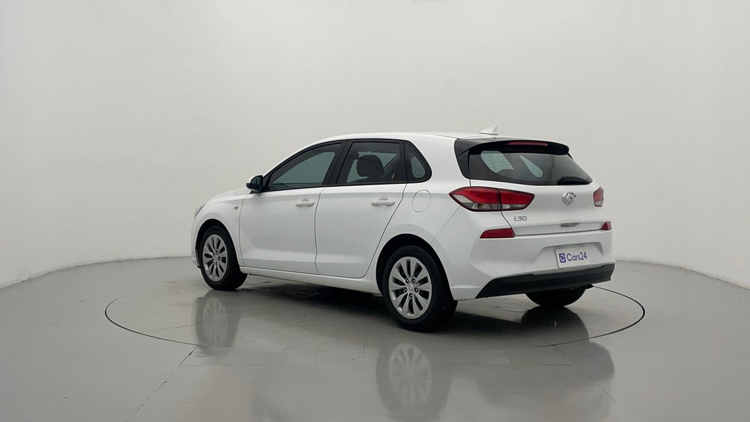 Left Back Diagonal (45- Degree) View