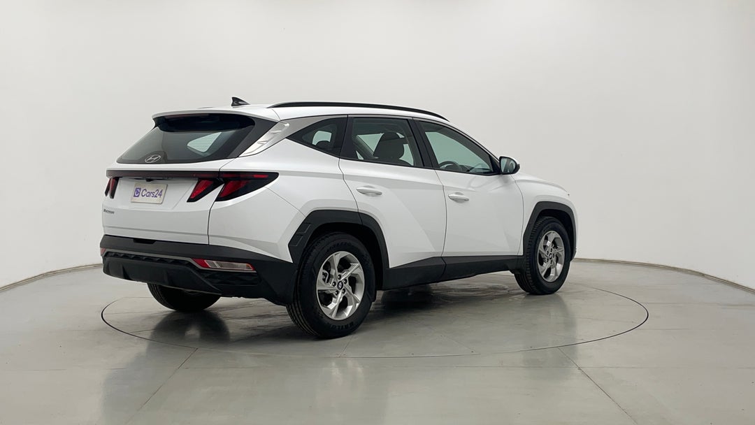 Right Back Diagonal (45- Degree) View