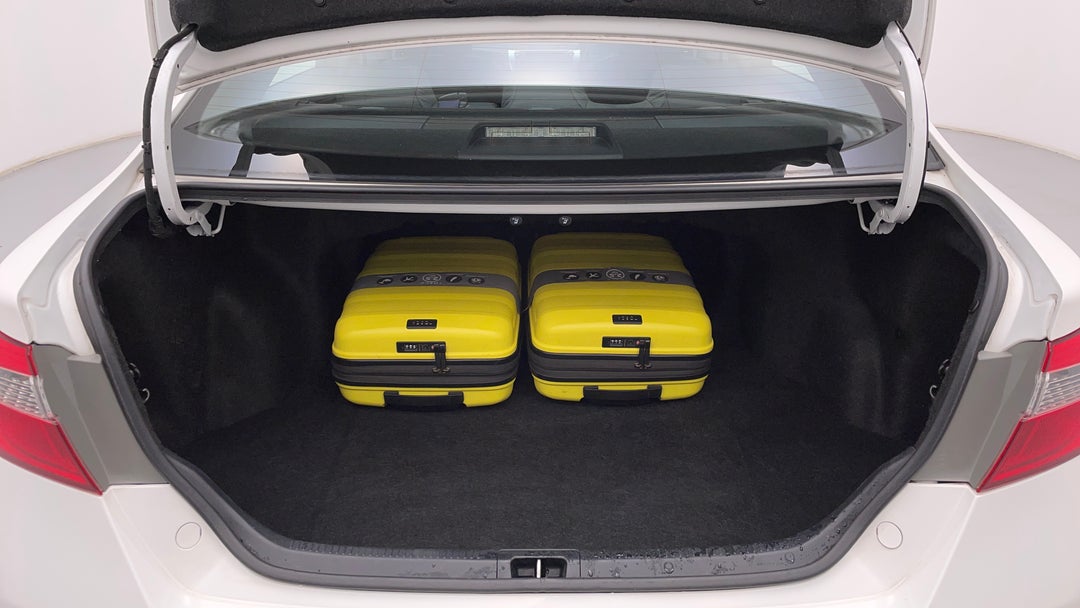 2013 Toyota Aurion Presara, Automatic, 125222 km, Boot Inside View with Luggage