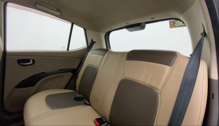 2013 Hyundai i10 MAGNA 1.1, Petrol, Manual, 80,781 km, Right Side Rear Door Cabin