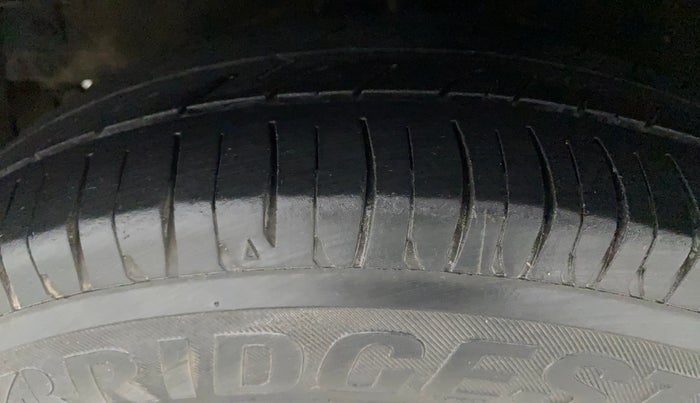 2013 Hyundai i10 MAGNA 1.1, Petrol, Manual, 80,781 km, Left Front Tyre Tread