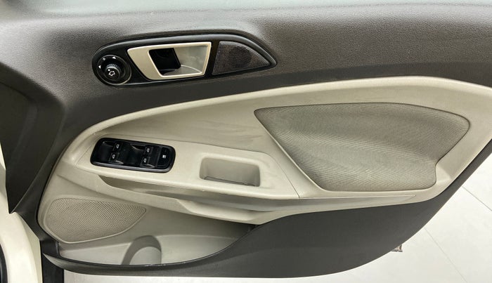 2015 Ford Ecosport 1.5TITANIUM TDCI, Diesel, Manual, 1,00,608 km, Driver Side Door Panels Control