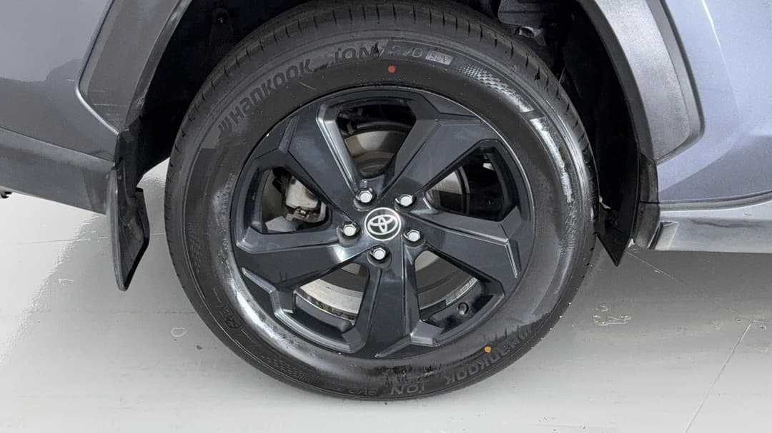 2021 Toyota RAV4 Cruiser (AWD) Hybrid, Automatic, 108360 km, Right Rear Wheel