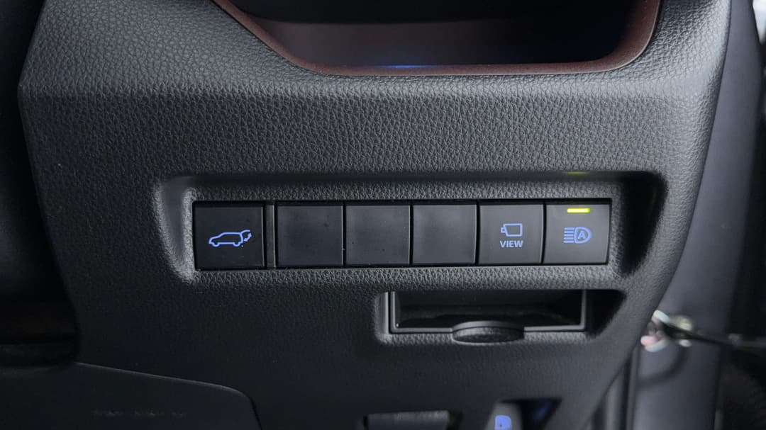 2021 Toyota RAV4 Cruiser (AWD) Hybrid, Automatic, 108360 km, Utility Switches/Buttons