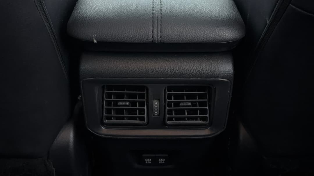2021 Toyota RAV4 Cruiser (AWD) Hybrid, Automatic, 108360 km, Rear A/C Vent