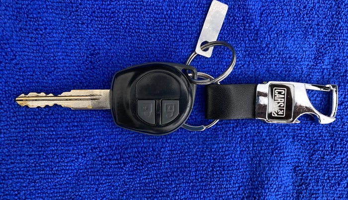 2015 Maruti Swift Dzire VDI ABS, Diesel, Manual, 85,949 km, Key Close Up