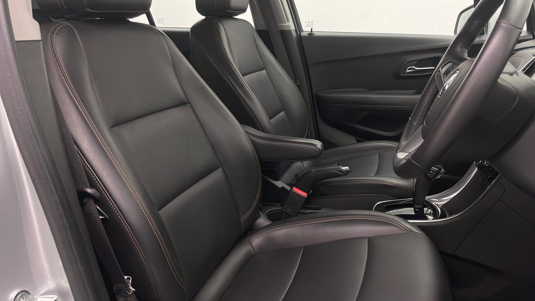 2017 Holden Trax Ltz, Automatic, 101440 km, Right Side Front Door Cabin View