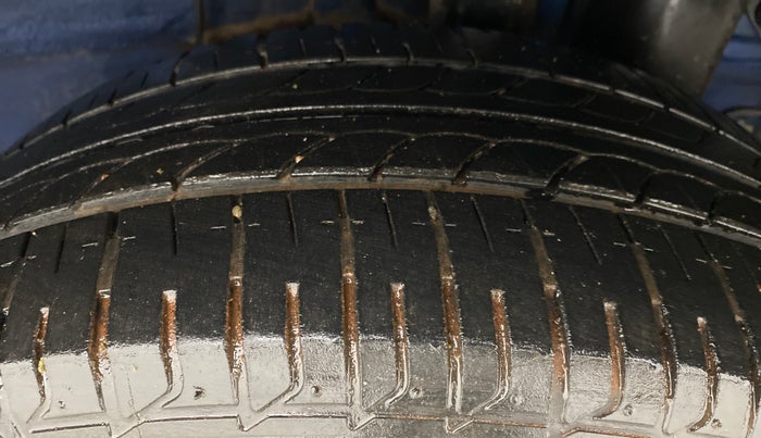 2015 Hyundai Elite i20 ASTA 1.2 (O), Petrol, Manual, 38,193 km, Left Rear Tyre Tread