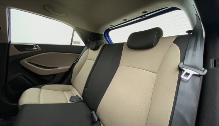 2015 Hyundai Elite i20 ASTA 1.2 (O), Petrol, Manual, 38,193 km, Right Side Rear Door Cabin