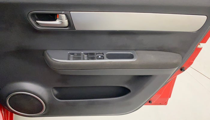 2010 Maruti Swift ZXI, Petrol, Manual, 85,544 km, Driver Side Door Panels Control