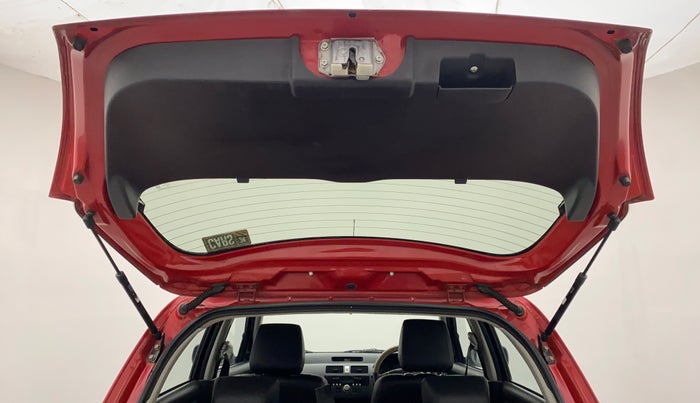 2010 Maruti Swift ZXI, Petrol, Manual, 85,544 km, Boot Door Open