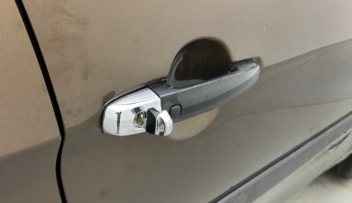2018 Maruti Ciaz ALPHA 1.4 PETROL, Petrol, Manual, 51,292 km, Lock system - Dork lock functional only from remote key