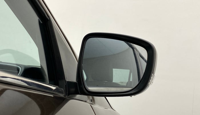 2018 Maruti Ciaz ALPHA 1.4 PETROL, Petrol, Manual, 51,360 km, Right rear-view mirror - Mirror motor not working