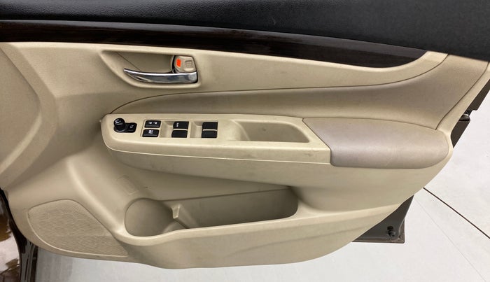 2018 Maruti Ciaz ALPHA 1.4 PETROL, Petrol, Manual, 51,360 km, Driver Side Door Panels Control
