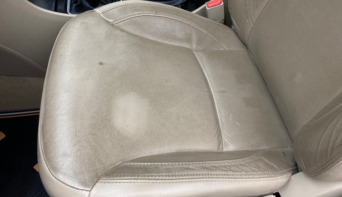 2018 Maruti Ciaz ALPHA 1.4 PETROL, Petrol, Manual, 51,292 km, Front left seat (passenger seat) - Cover slightly stained