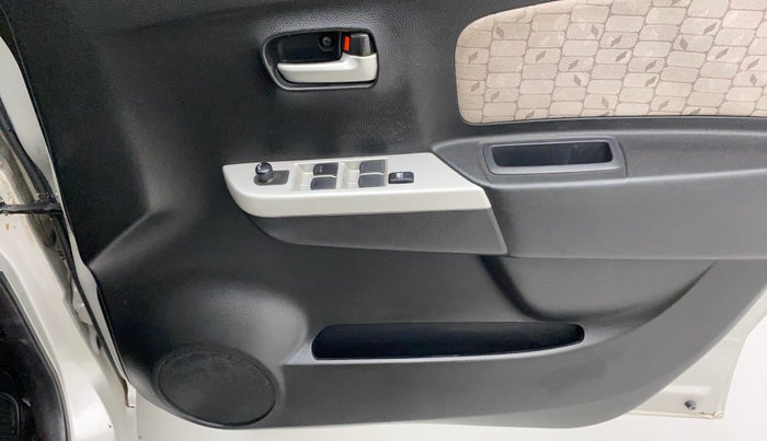 2016 Maruti Wagon R 1.0 VXI AMT, Petrol, Automatic, 38,213 km, Driver Side Door Panels Control